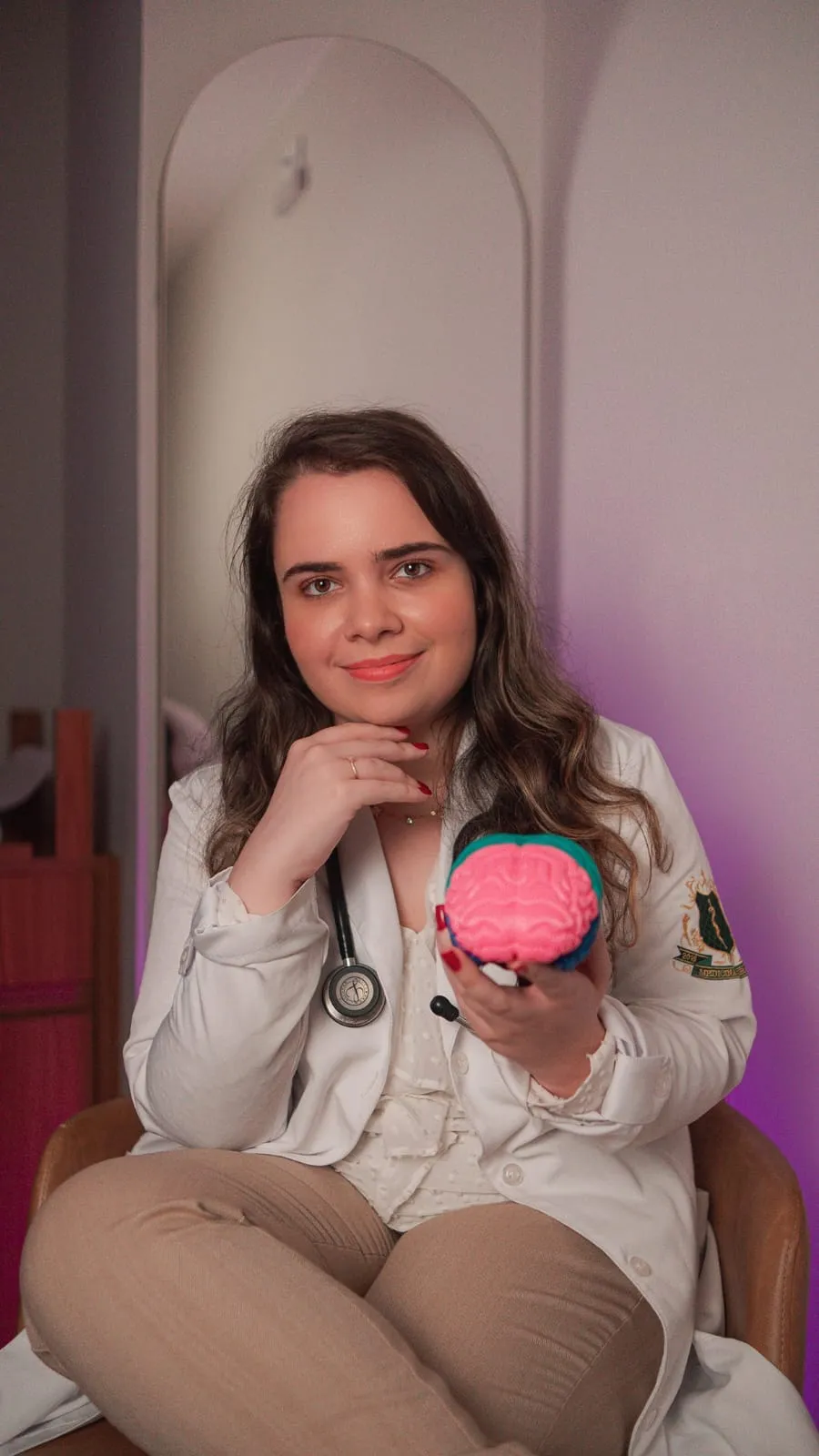 Dra. Bruna Campos, especialista em Psiquiatria e Psicanálise